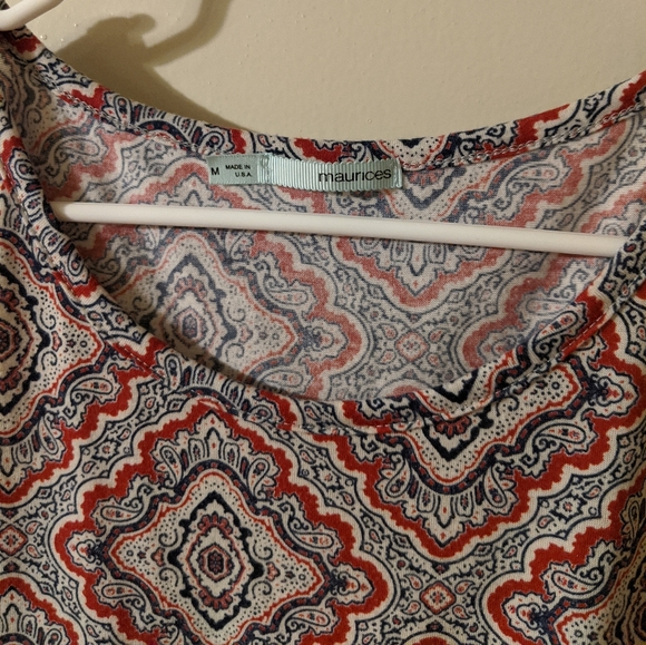Maurices size Medium shirt - Picture 2 of 4